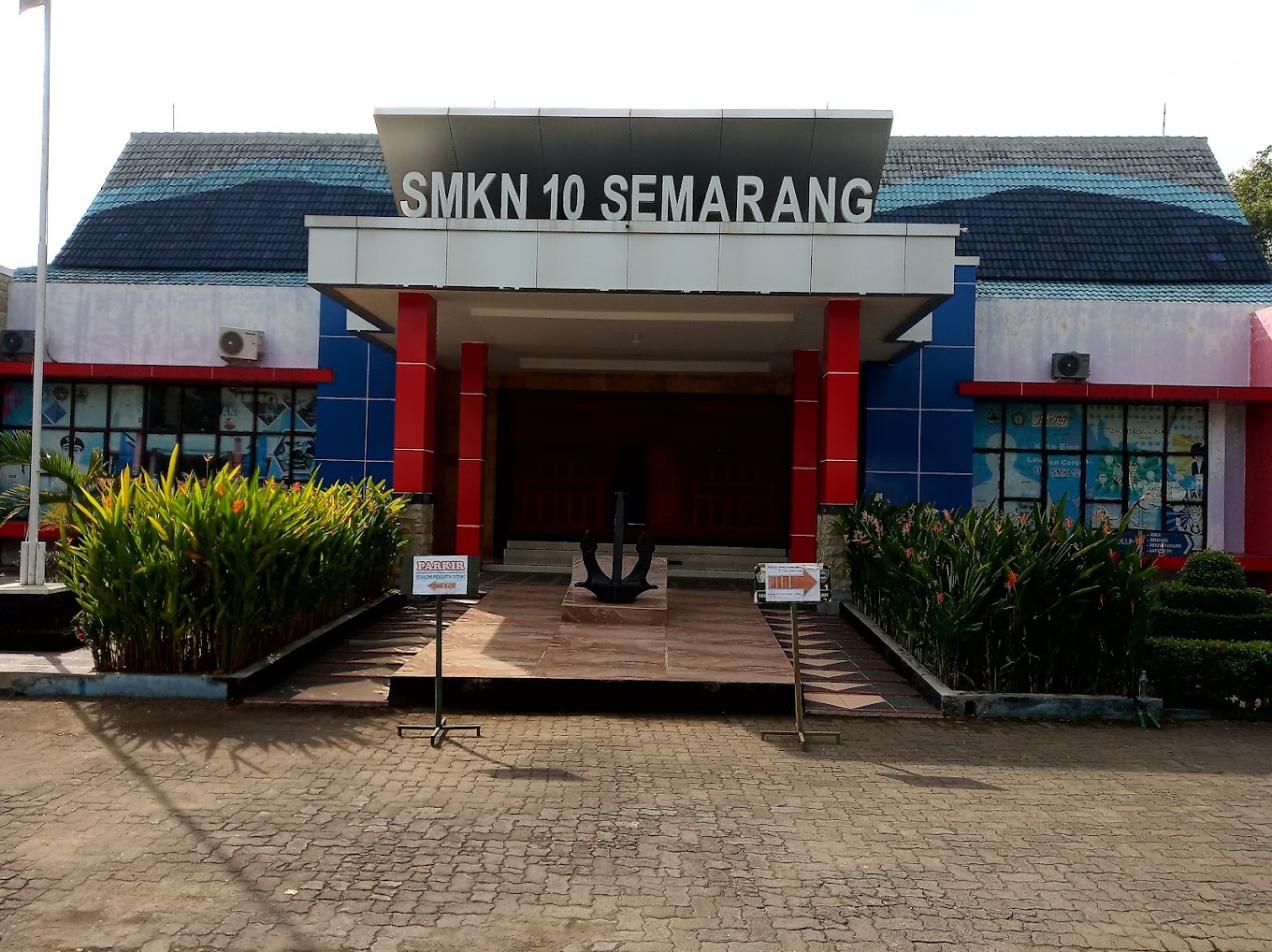 Mr Sindhu as SMK Negeri 10 Semarang Student